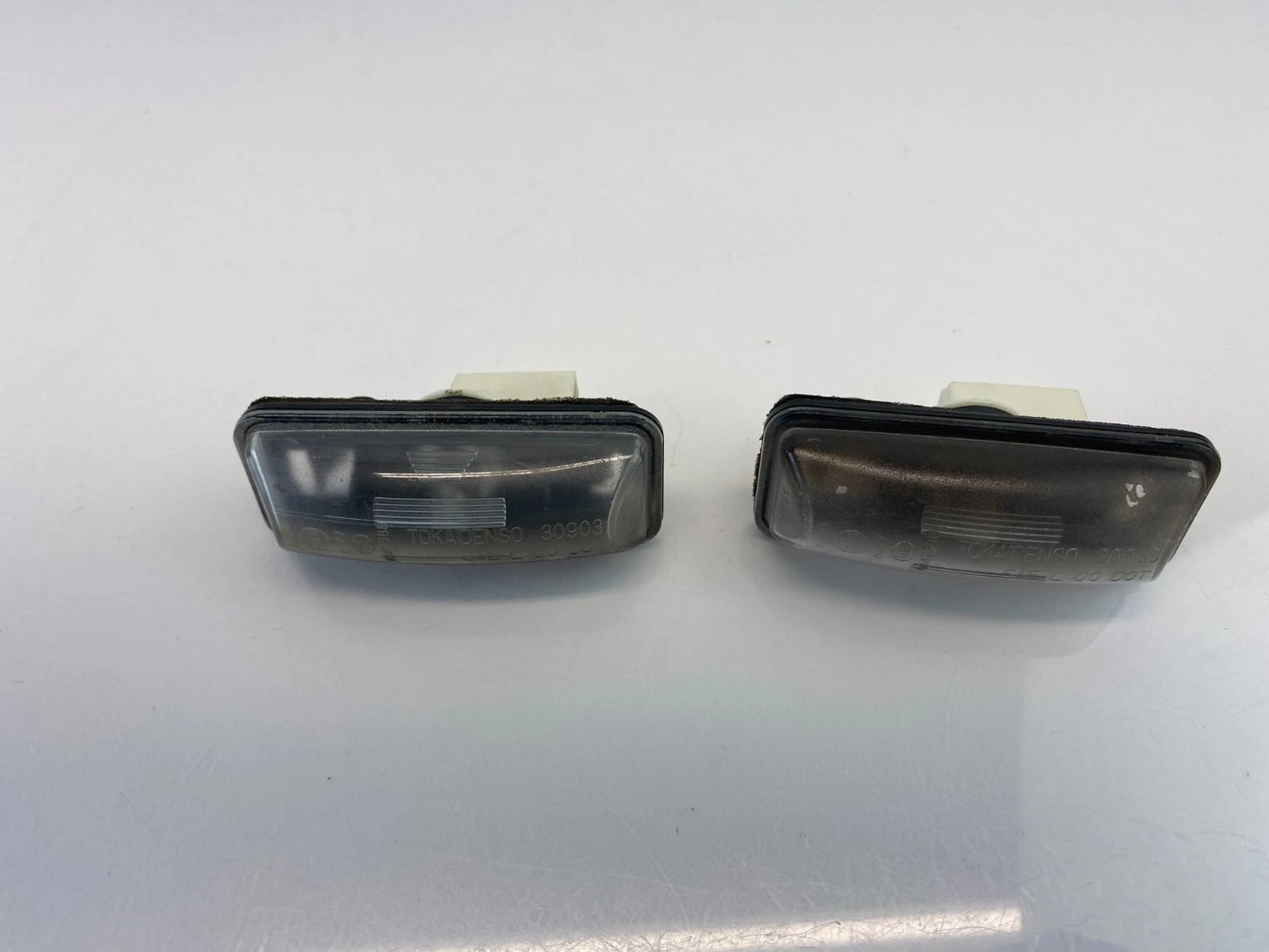 2010-2018 SUBARU LEGACY SEDAN REAR TRUNK LICENSE PLATE LIGHT LAMP PAIR A047588