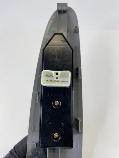 06-08 KIA OPTIMA FRONT RIGHT DOOR WINDOW CONTROL SWITCH W/ BEZEL 93575-26100S8