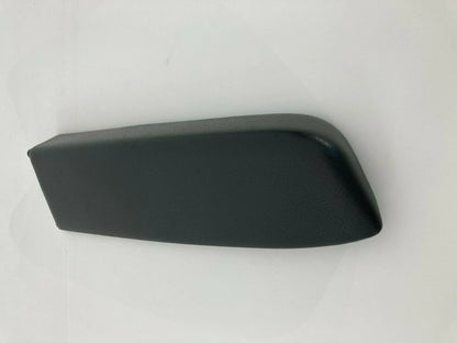 2003 KIA SORENTO REAR LEFT DRIVER SIDE DOOR PANEL ARMREST ARM REST OEM