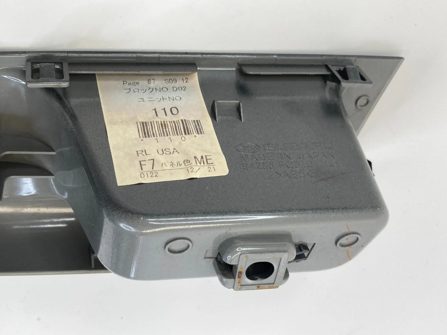 09-11 SUBARU FORESTER REAR LEFT DOOR WINDOW SWITCH BEZEL TRIM COVER 94266-FG510