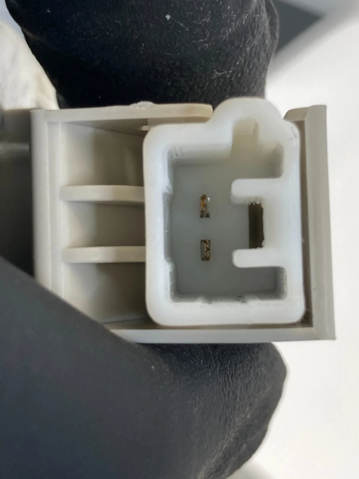 2014-2018 MAZDA 3 SUN VISOR SHADE PAIR SET DRIVER & PASSENGER SIDES GRAY OEM