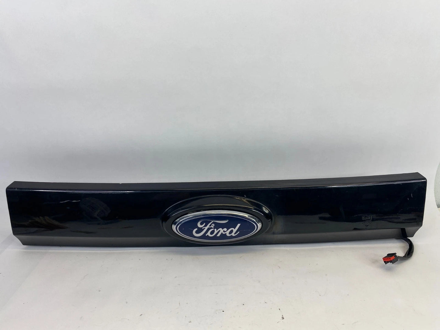 2008 09 10 11 2012 FORD ESCAPE TRUNK TAILGATE FINISH PANEL BEZEL TRIM MOLDING