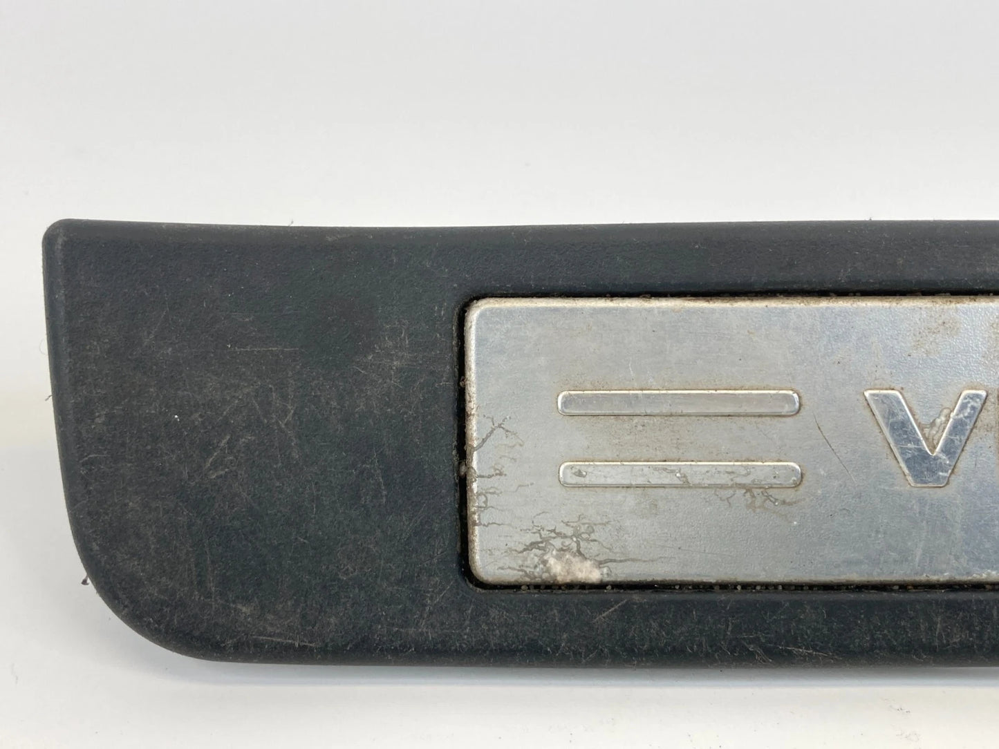 2007-2012 NISSAN VERSA REAR RIGHT DOOR STEP KICKING SCUFF SILL PLATE 769B2-EM00A