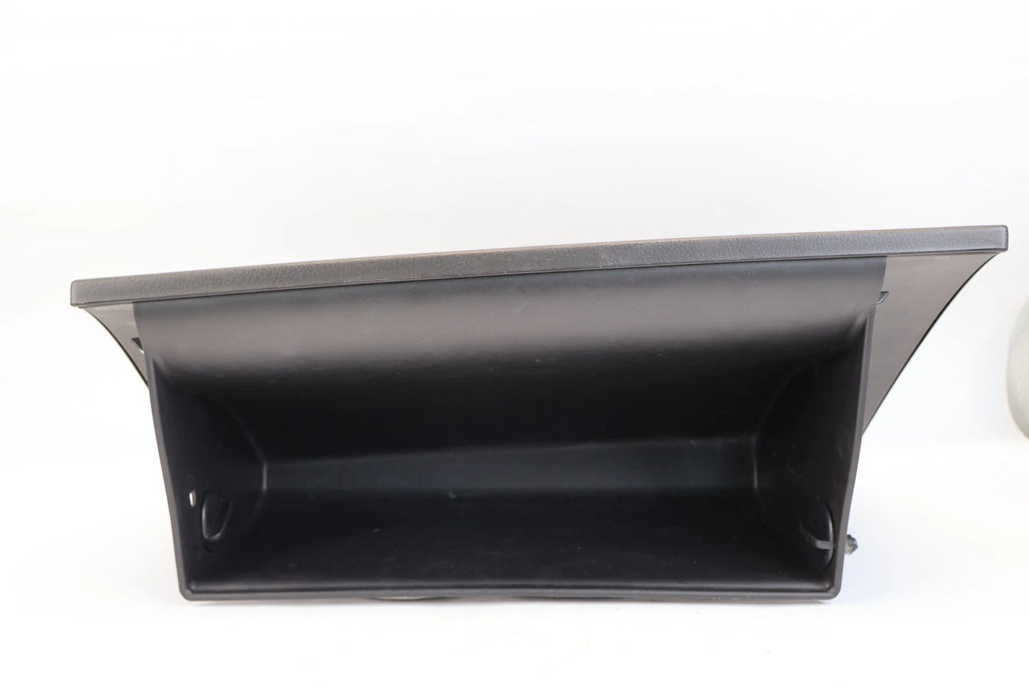 2014 2015 KIA SORENTO DASH RIGHT GLOVE BOX STORAGE COMPARTMENT ASSY OEM