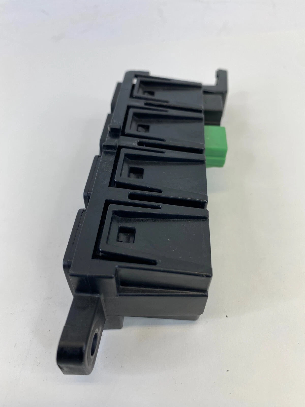 13-18 NISSAN ALTIMA TRACTION & TRUNK LID BUTTON CONTROL SWITCH 681RU3TA0A OEM