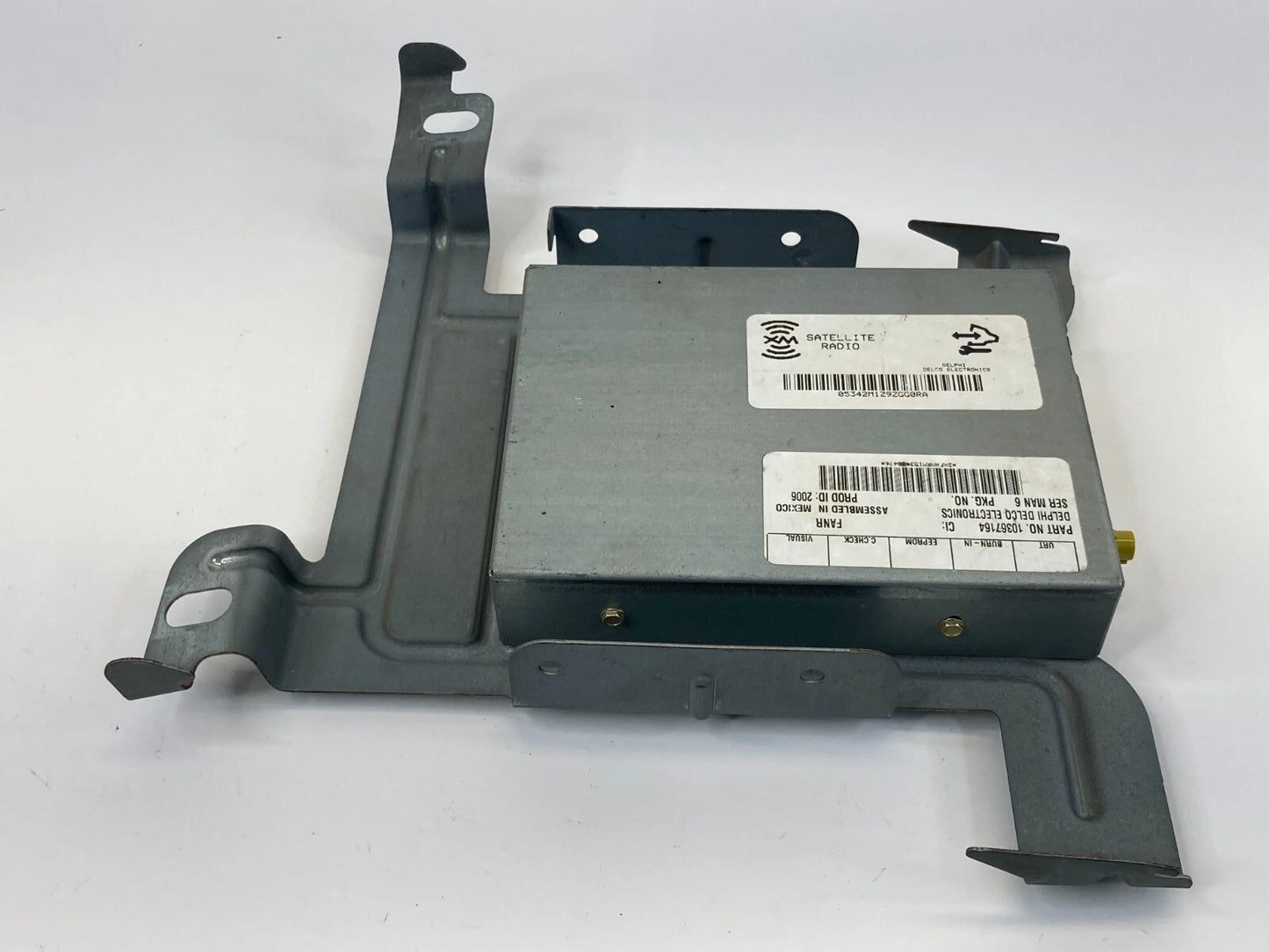 2004-2006 CADILLAC SRX SATELLITE RADIO ANTENNA CONTROL MODULE UNIT 10367164 OEM