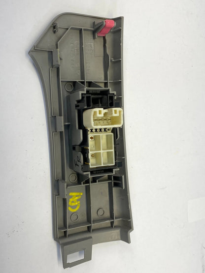 2007-2011 TOYOTA YARIS HBCK 2DR FRONT RIGHT SIDE DOOR POWER WINDOW SWITCH OEM