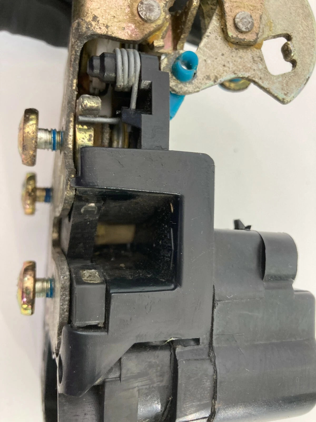 2004-2011 CHEVROLET AVEO FRONT RIGHT PASSENGER SIDE DOOR LOCK LATCH ACTUATOR OEM
