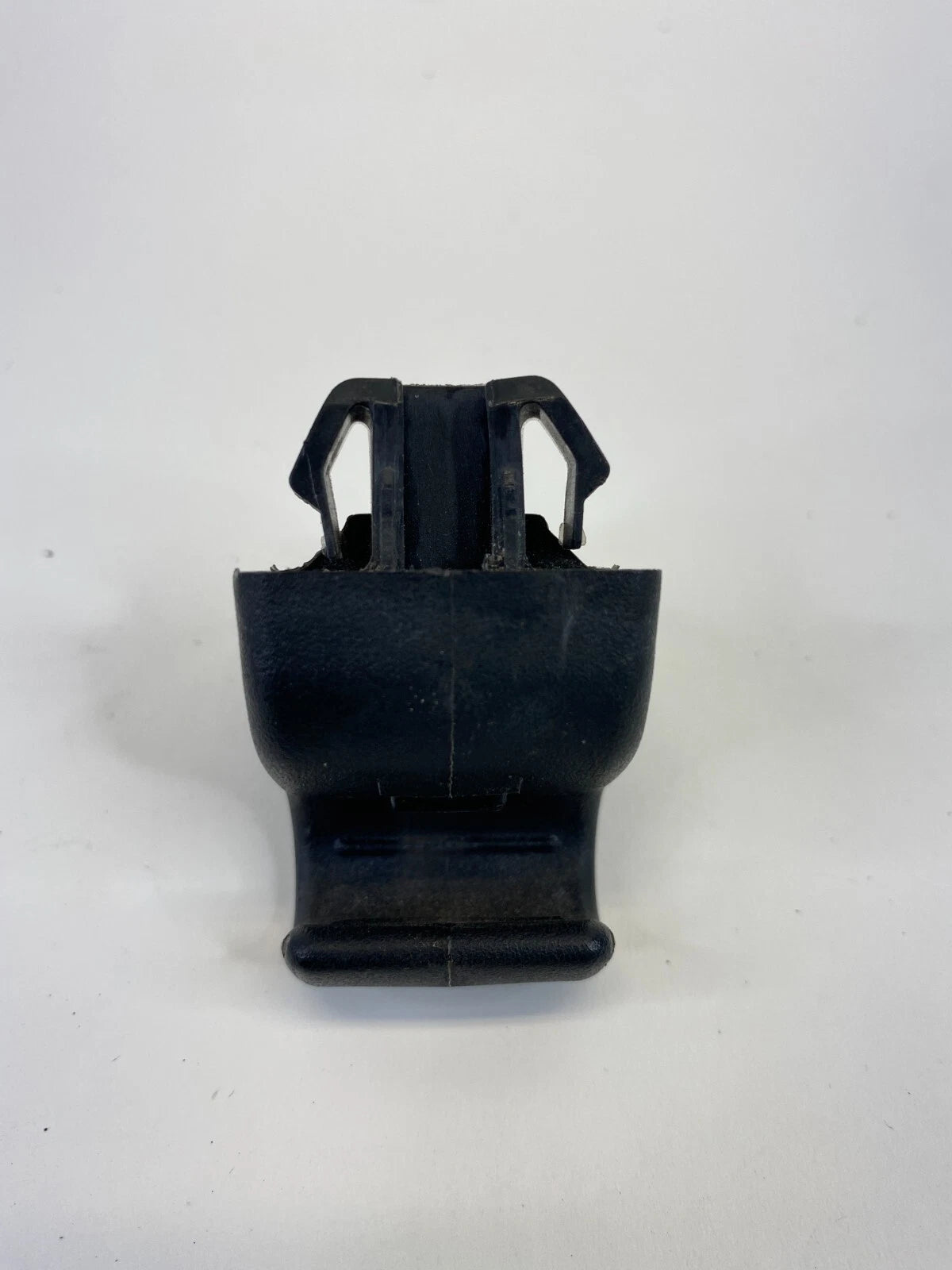 2014-2019 KIA SOUL FRONT LEFT SIDE SUNVISOR SUN VISOR HOLDER CLIP RETAINER OEM
