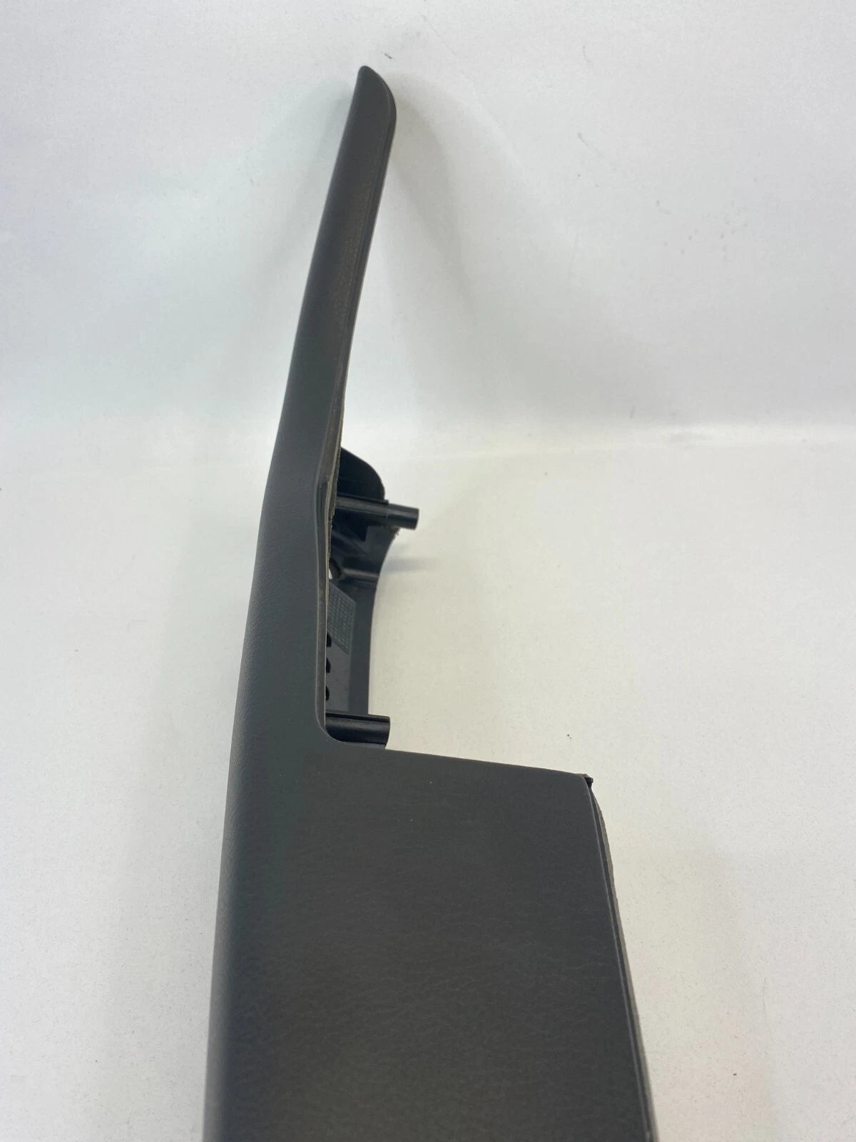 05-08 AUDI A6 FRONT RIGHT DOOR PULL HANDLE ARMREST TRIM OEM FACTORY 4F0-867-306
