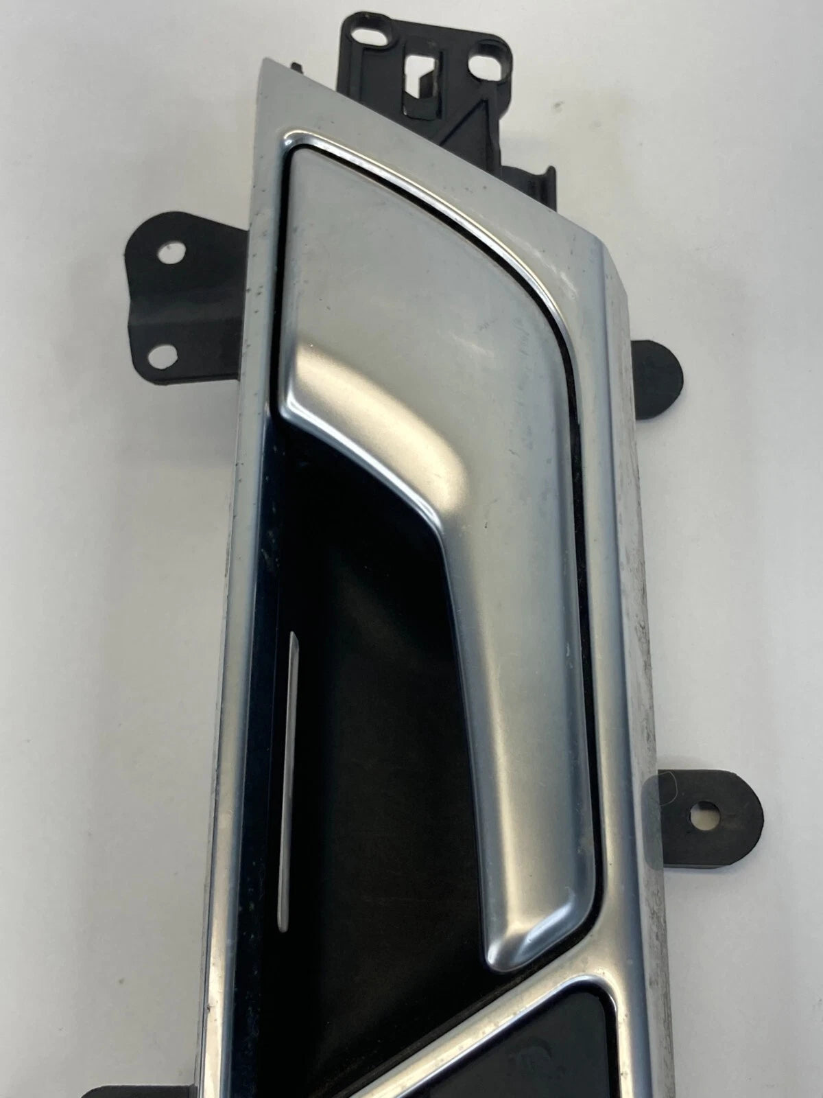05-11 AUDI A6 QUATTRO REAR RIGHT INNER DOOR HANDLE W/ LOCK SWITCH 4F0-839-020-E