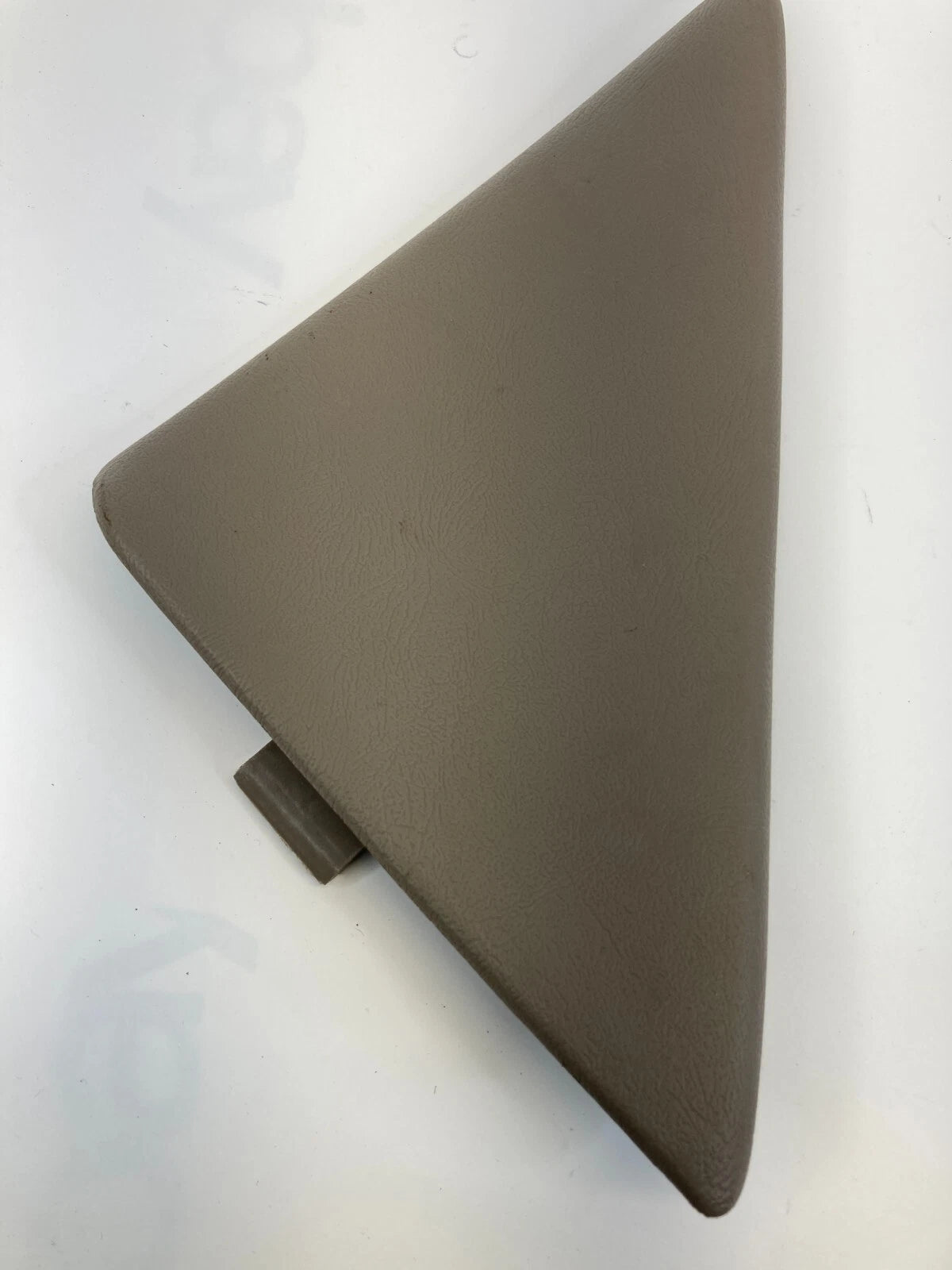 2003-2006 CHEVROLET AVALANCHE 1500 FRONT LEFT INNER DOOR MIRROR TRIM COVER OEM