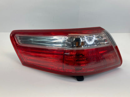 2007-2009 Toyota Camry Rear Left Outer Tail Light Taillight Lamp Assembly OEM