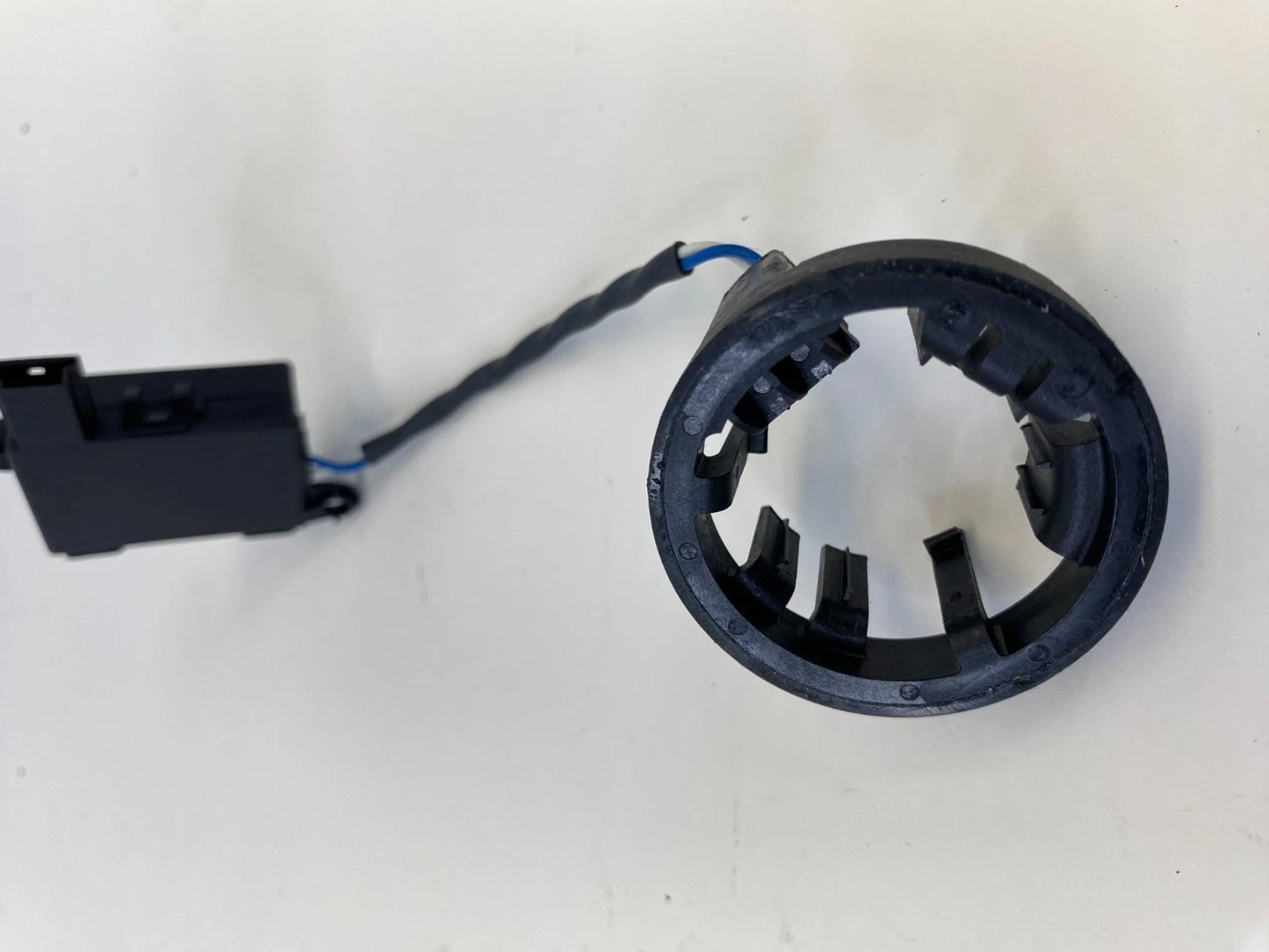 2013-2019 CADILLAC ATS THEFT LOCKING DETERRENT IMMOBILIZER MODULE 13500158 OEM