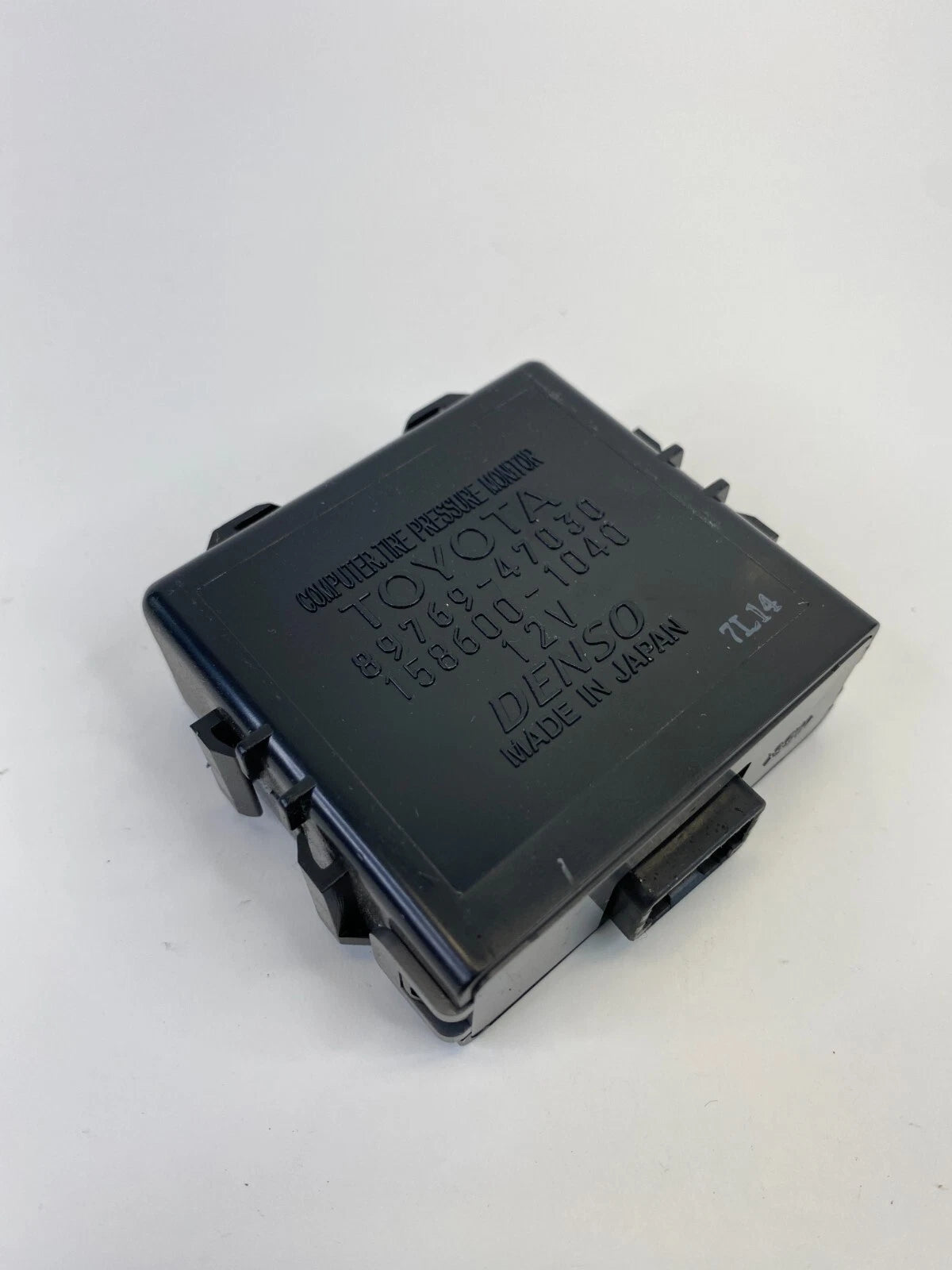 2010-2015 TOYOTA PRIUS TIRE PRESSURE MONITOR CONTROL MODULE TPMS 89769-47030 OEM