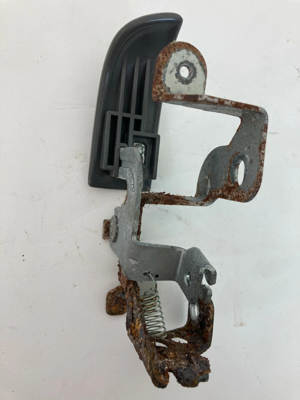 2003 2004 2005 2006 2007 2008 MAZDA6 MAZDA 6 FUEL DOOR LID LEVER RELEASE SWITCH