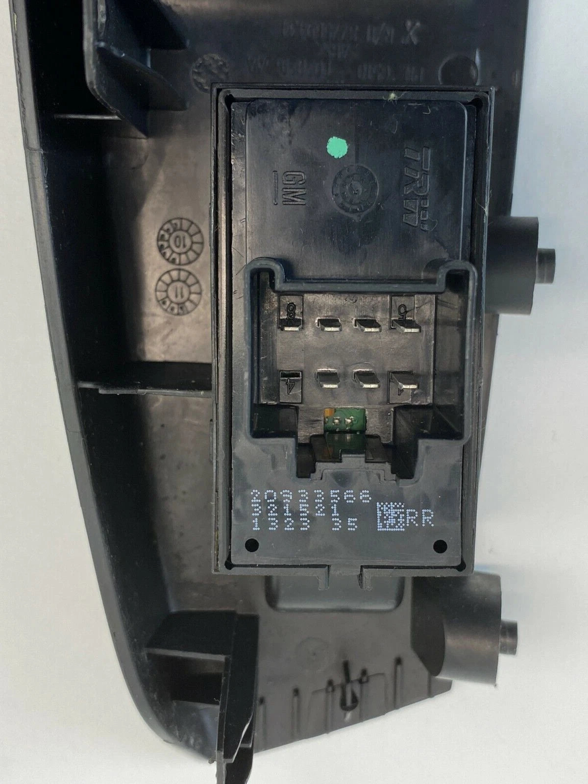 11-16 CHEVY CRUZE REAR RIGHT DOOR WINDOW CONTROL SWITCH 20933566 OEM
