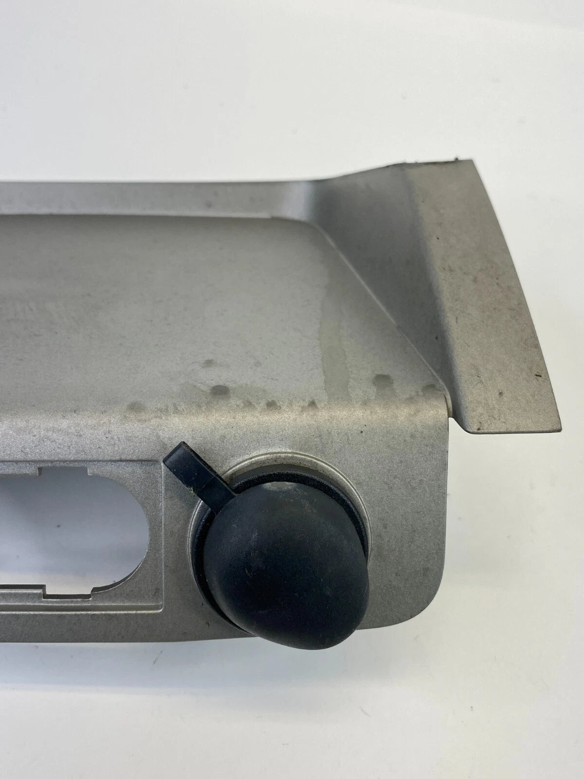 2008-2012 FORD ESCAPE DASH INSTRUMENT LOWER POWER OUTLET SOCKET 608-BJ33P2 OEM