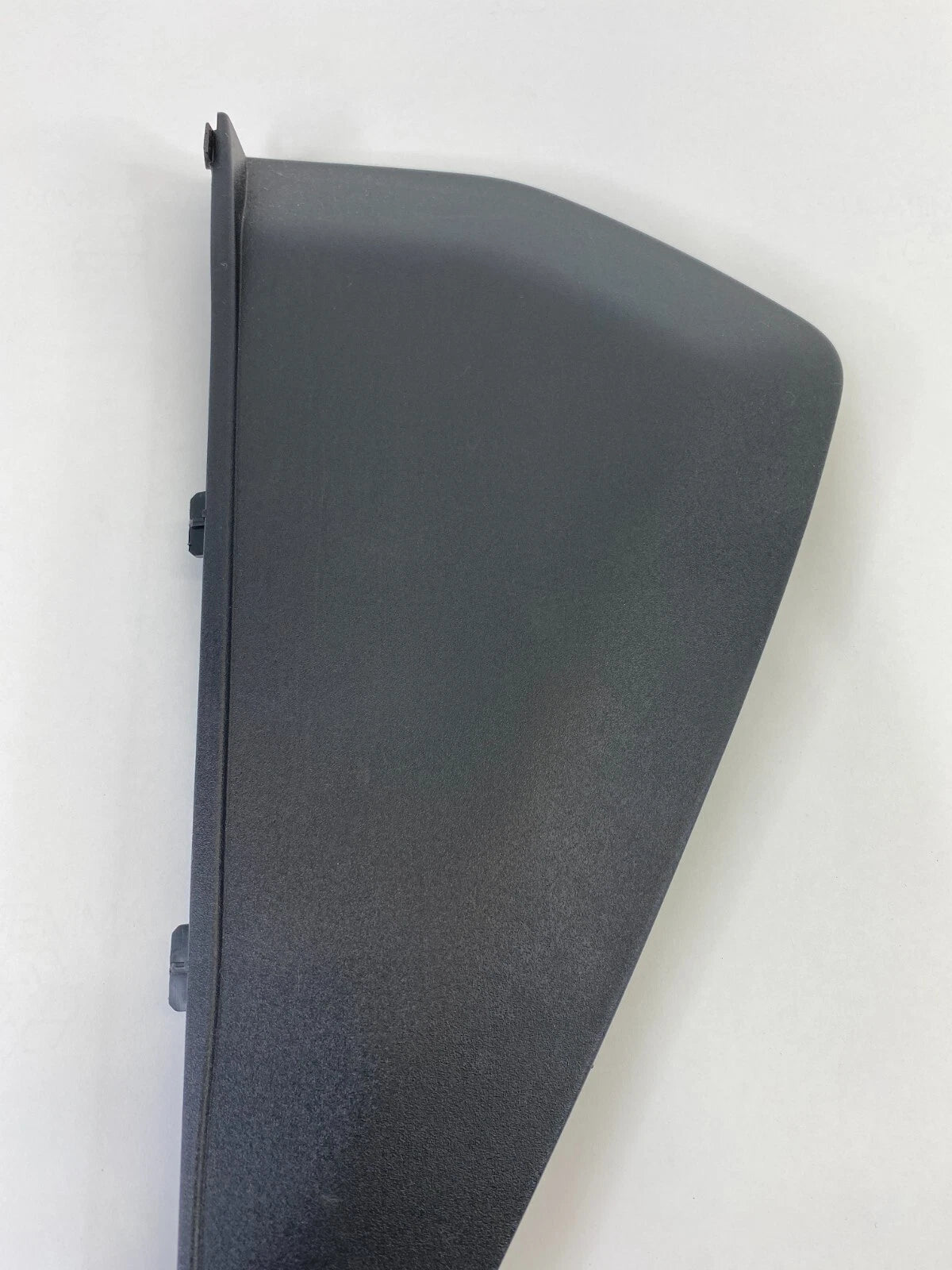 2008-2013 NISSAN ROGUE DASH LEFT DRIVER SIDE END CAP COVER TRIM 668499-JM00A OEM
