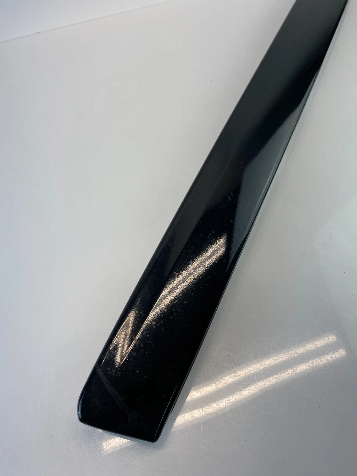 10-14 SUBARU LEGACY REAR TRUNK HANDLE LICENSE MOLDING PANEL TRIM 91112AJ00B OEM