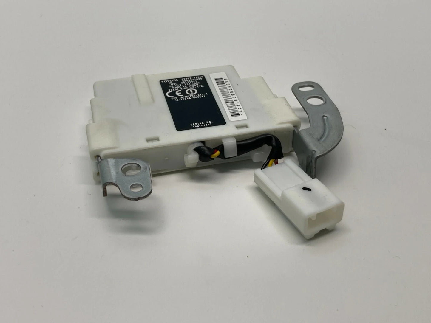 04-09 TOYOTA PRIUS INDOOR OSCILLATOR CENTRAL LOCKING CONTROL UNIT 8999247010 OEM
