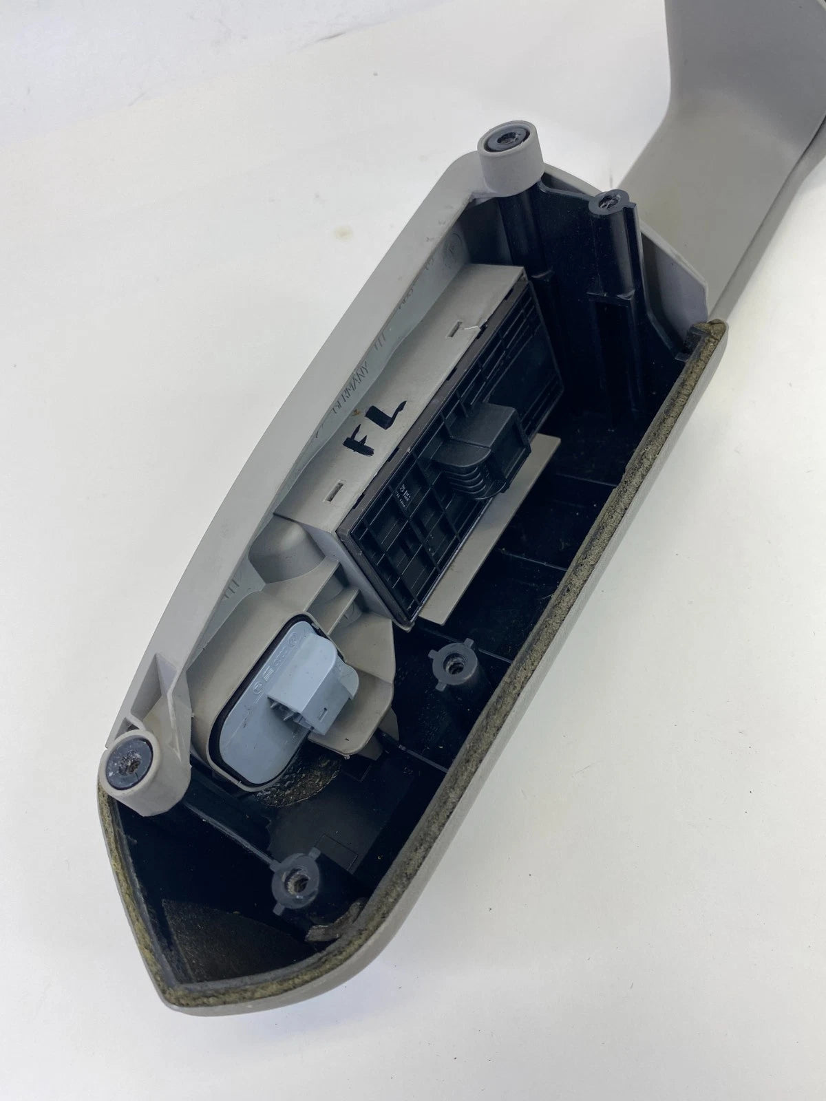 2002-2008 AUDI A4 FRONT LEFT MASTER WINDOW SWITCH W/ DOOR ARMREST PULL HANDLE