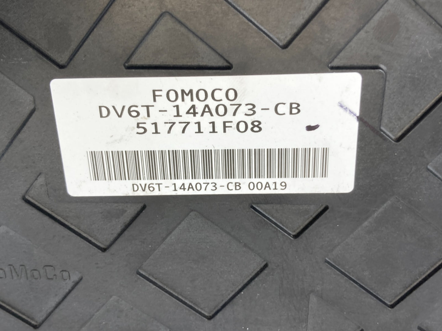 2013-2018 Ford C-Max 2.0L AT Fuse Relay Box Body Control Module DV6T-14A073-CB