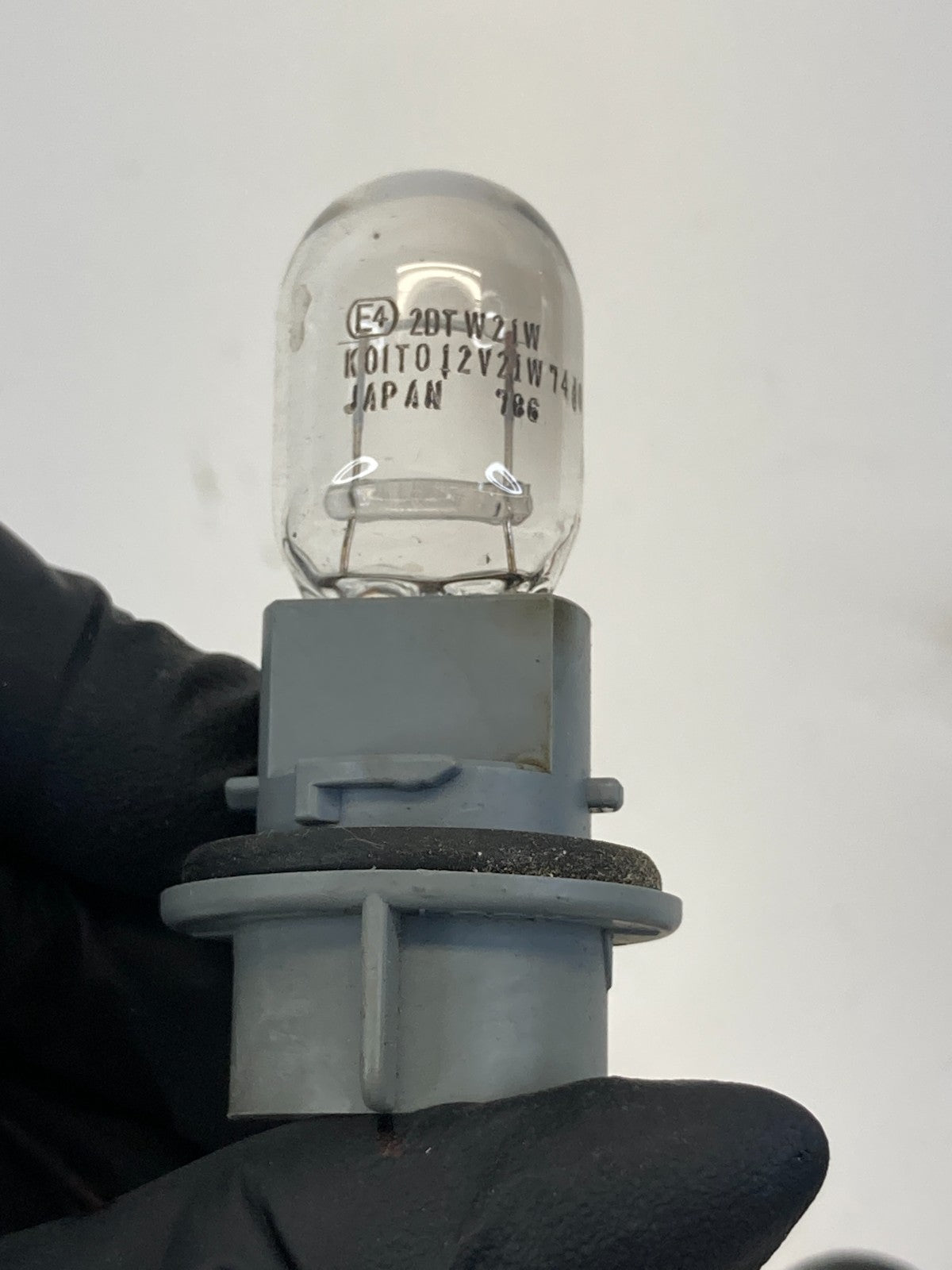 96-00 Toyota 4Runner Rear Right Tail Light Lamp Taillight Socket Wire Harness