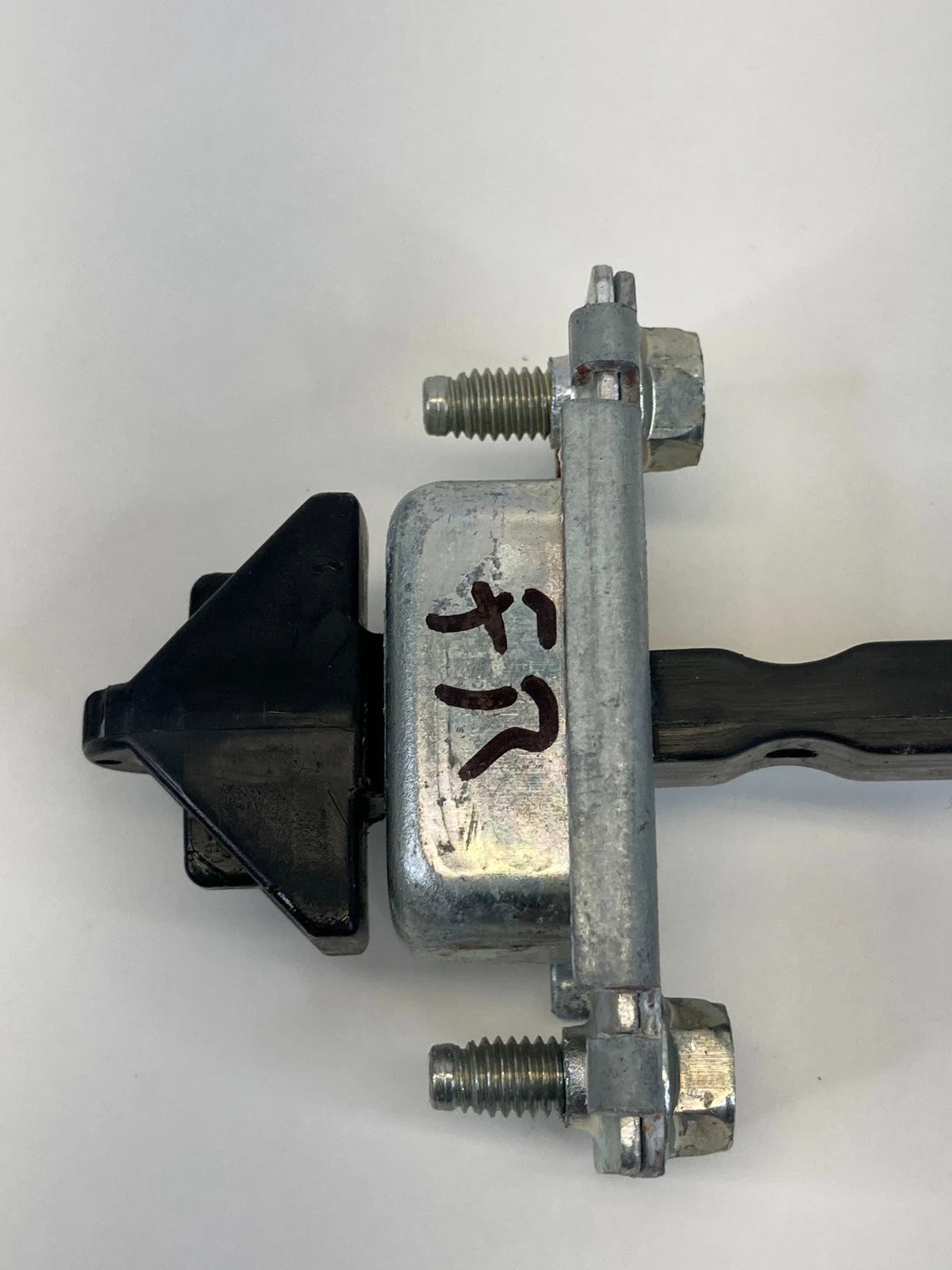 10-13 MAZDA 3 FRONT RIGHT PASSENGER SIDE DOOR CHECK HINGE CHECKER STOPPER OEM