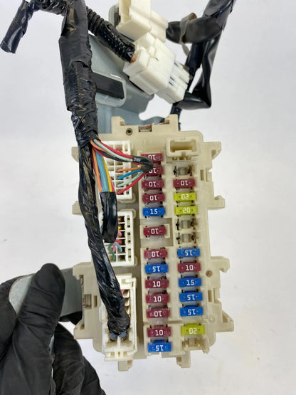 2008-2010 INFINITI G37 3.7L INTERIOR CABIN FUSE BOX JUNCTION BLOCK ASSEMBLY OEM