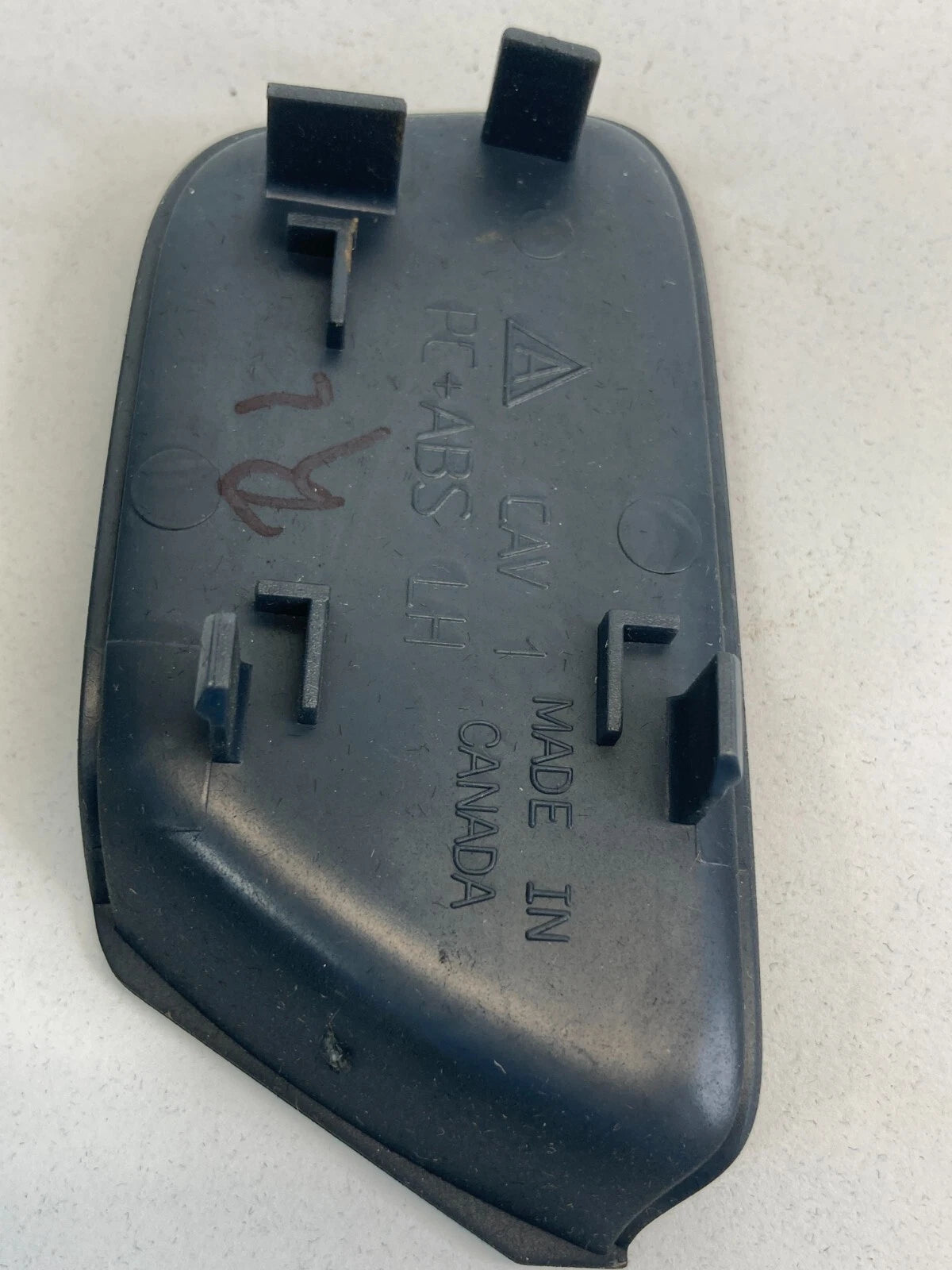 2006-2011 CADILLAC DTS REAR LEFT SIDE DOOR INTERIOR INNER HANDLE BOLT CAP COVER