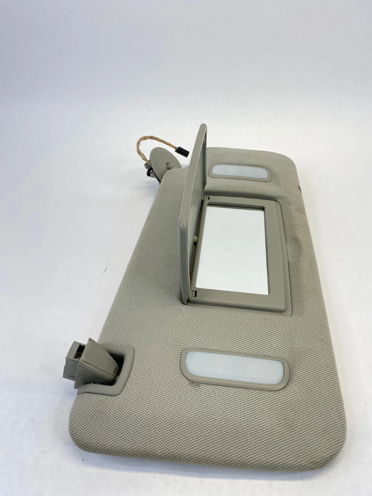 2010-2017 CHEVROLET EQUINOX SUN VISOR ILLUMINATE MIRROR PASSENGER RH OEM FACTORY