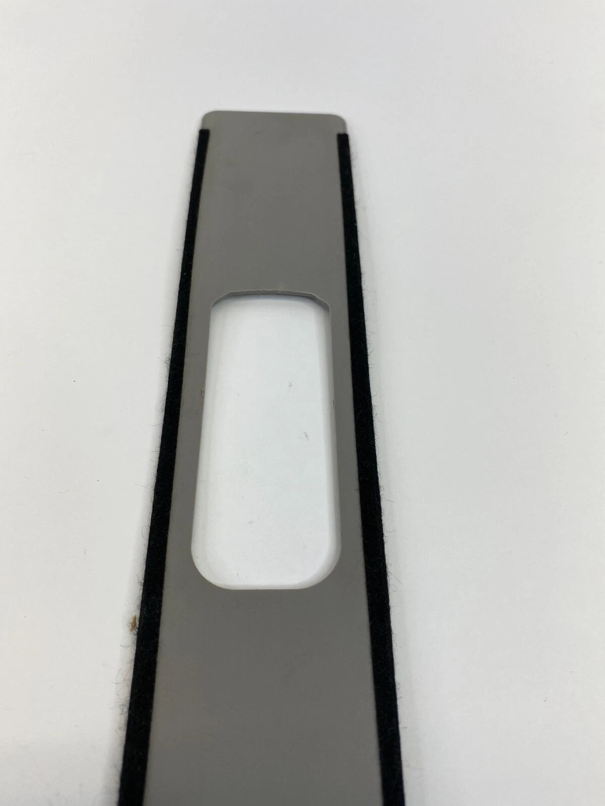 2005-2015 NISSAN XTERRA RIGHT SIDE UPPER CENTER PILLAR TRIM PANEL 76985EA500 OEM