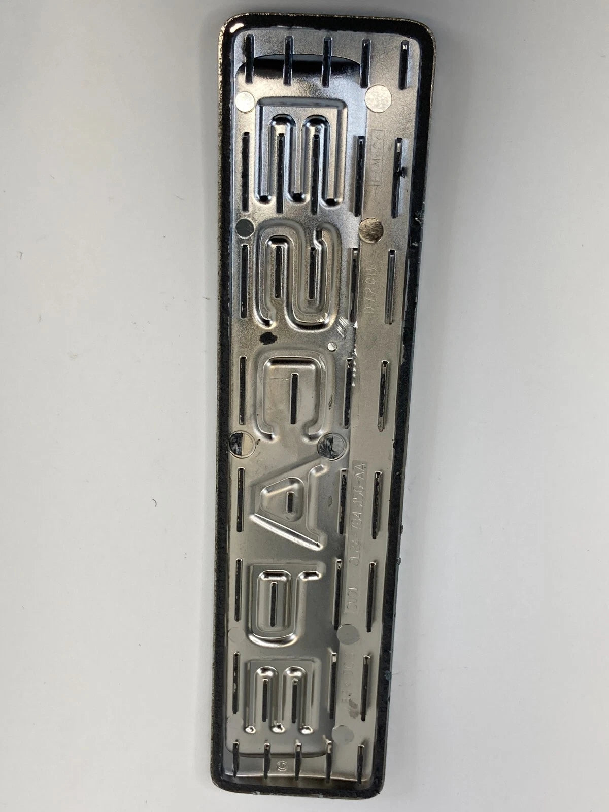 2008-2012 FORD ESCAPE XLT REAR TRUNK HATCH LID EMBLEM BADGE LOGO 8L84-7843156-AA