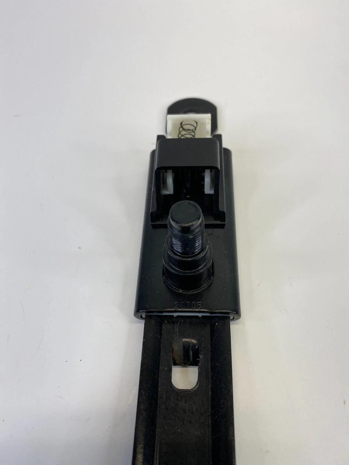 2007-2009 HYUNDAI SANTA FE LEFT DRIVER SIDE SEAT BELT HEIGHT ADJUSTER OEM