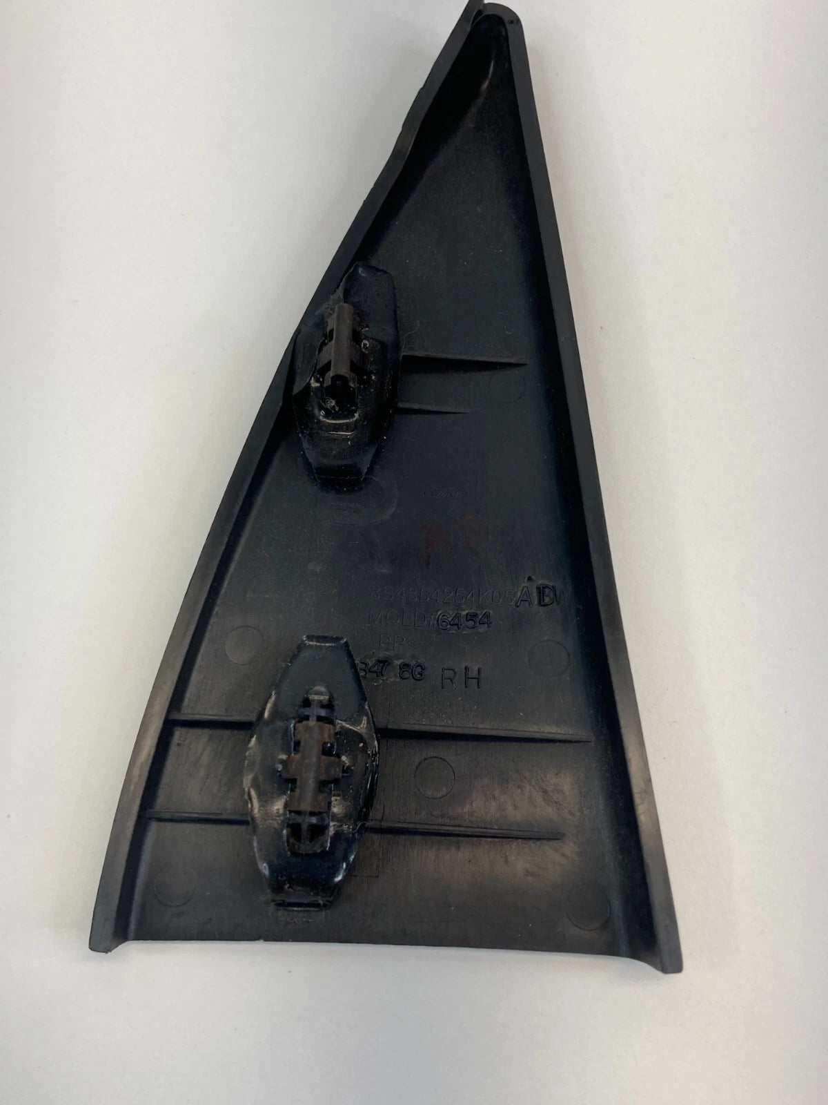08-11 FORD FOCUS REAR RIGHT SIDE INNER CORNER COVER TRIM MOLDING 8S4354254K05
