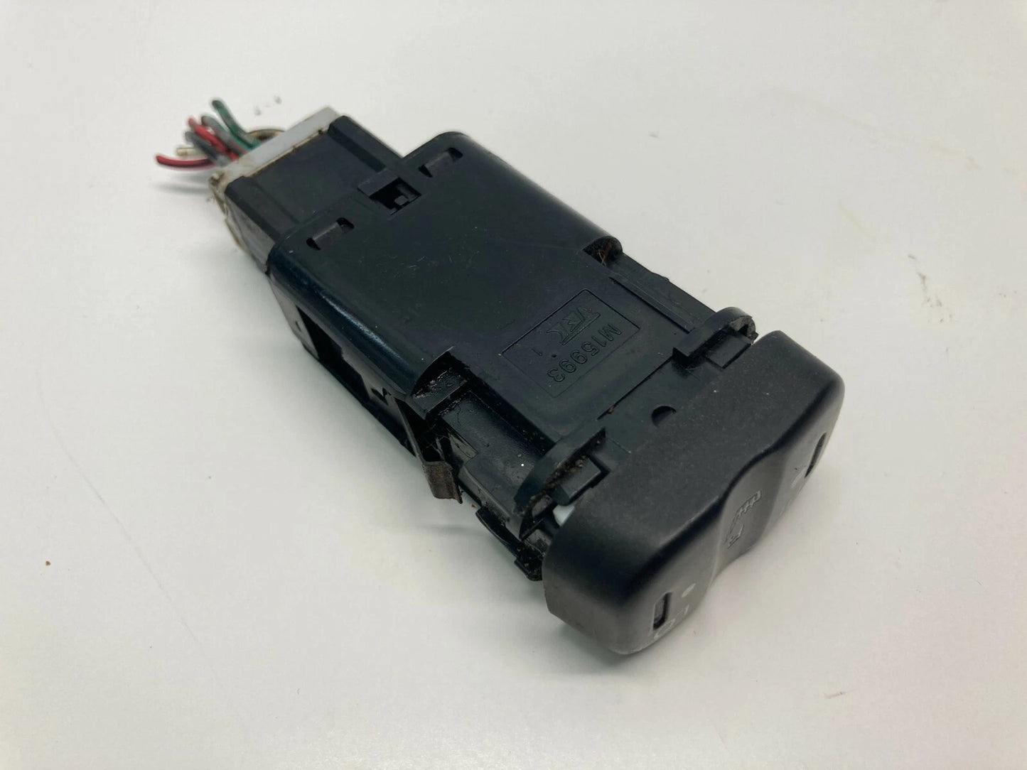2001 2002 2003 2004 2005 ACURA MDX DASH RIGHT SIDE HEATED SEAT SWITCH M15993 RH