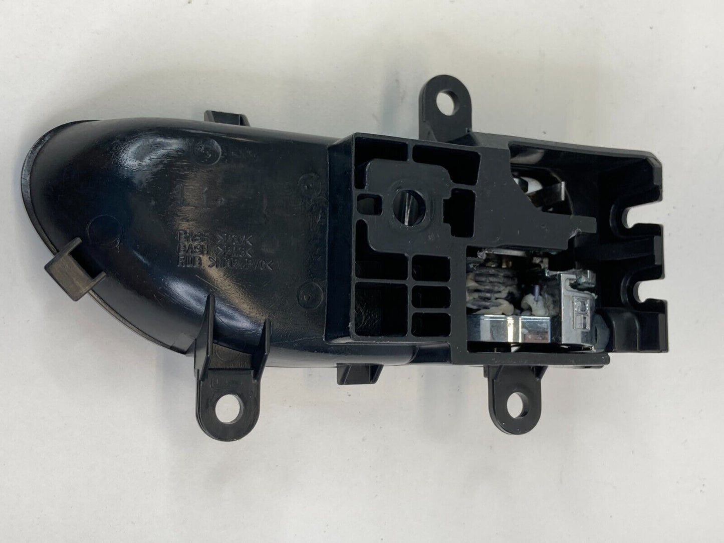 2008-2013 Nissan Rogue SUV 4-DR Rear Left Side Interior Inner Door Handle Assy