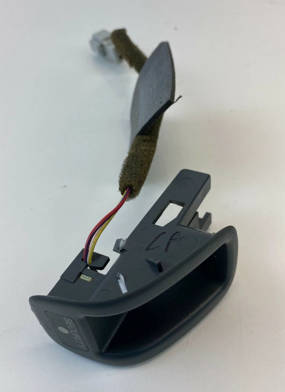 2003-2005 HONDA PILOT EX 3.5L LEFT FRONT SIDE DOOR LOCK BUTTON LEVER KNOB BEZEL