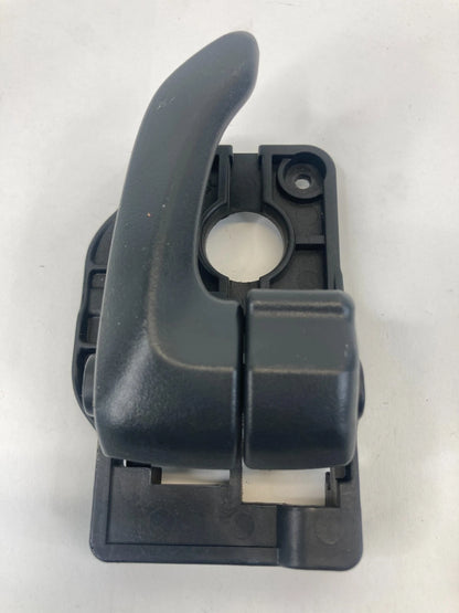 2010-2013 KIA SOUL REAR RIGHT PASSENGER SIDE INNER DOOR HANDLE ASSEMBLY OEM