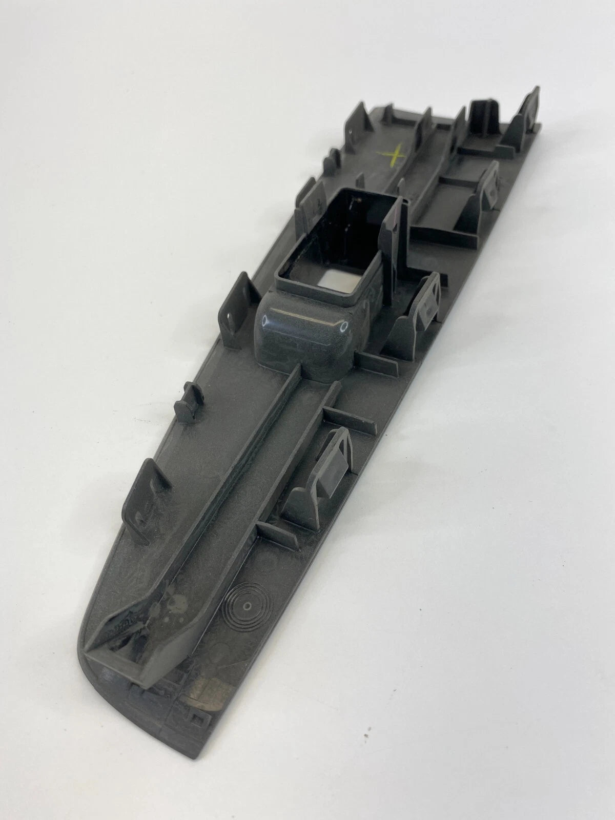 2007-2011 NISSAN ALTIMA FRONT RIGHT DOOR WINDOW SWITCH COVER BEZEL IPAC82960 OEM