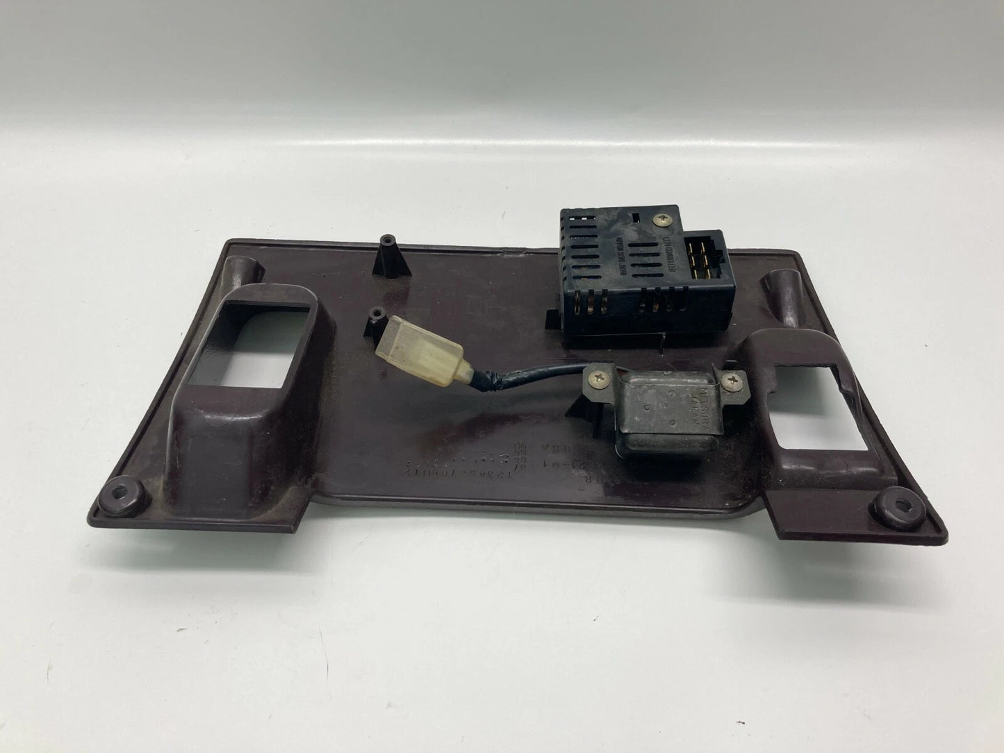 1989 89 HONDA ACCORD DASH LEFT DRIVER SIDE LOWER PANEL BEZEL TRIM LH OEM