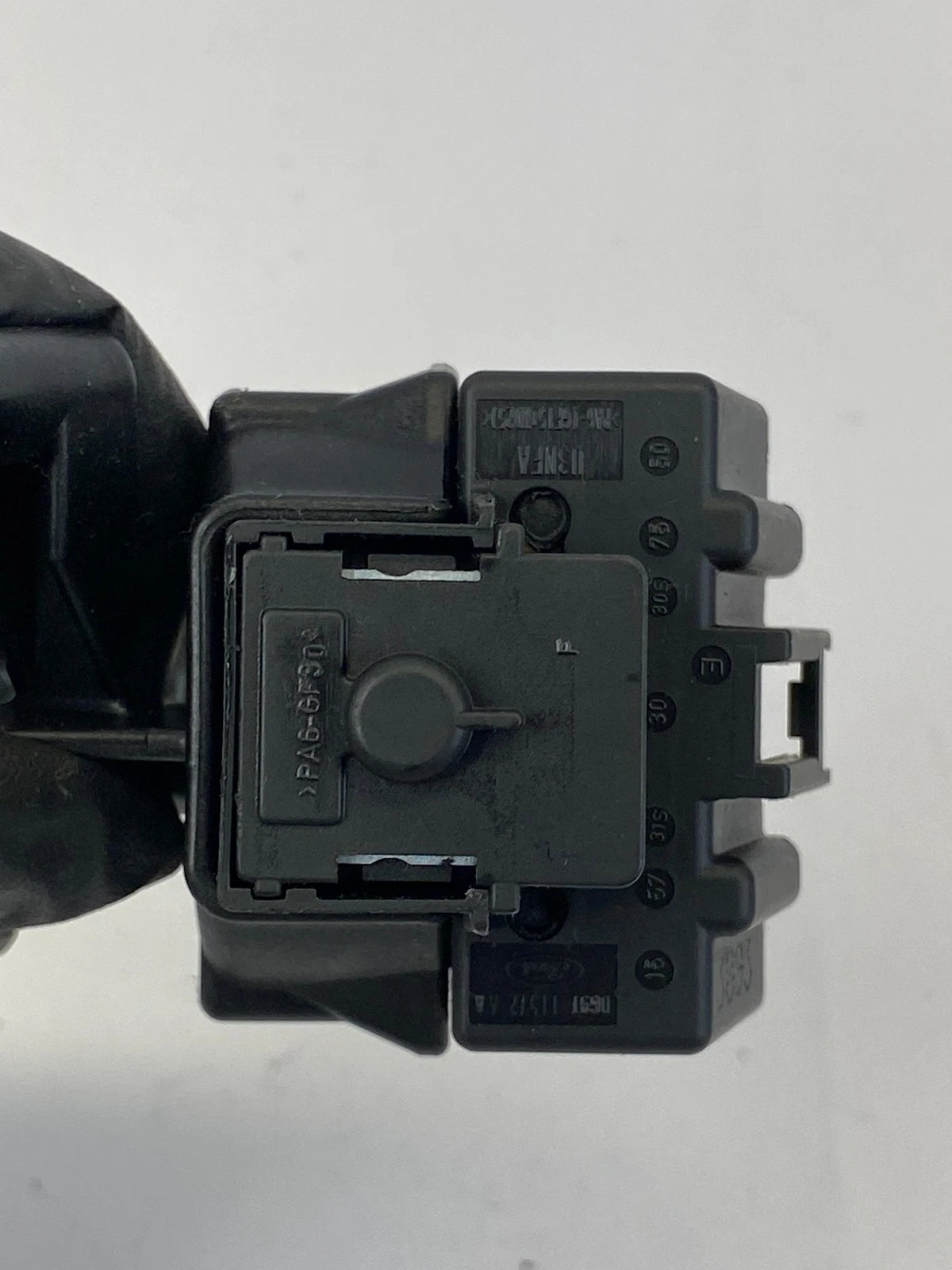 2012-2018 FORD FOCUS IGNITION LOCK CYLINDER HOUSING WITH KEY OEM 6E5T-15607-CA