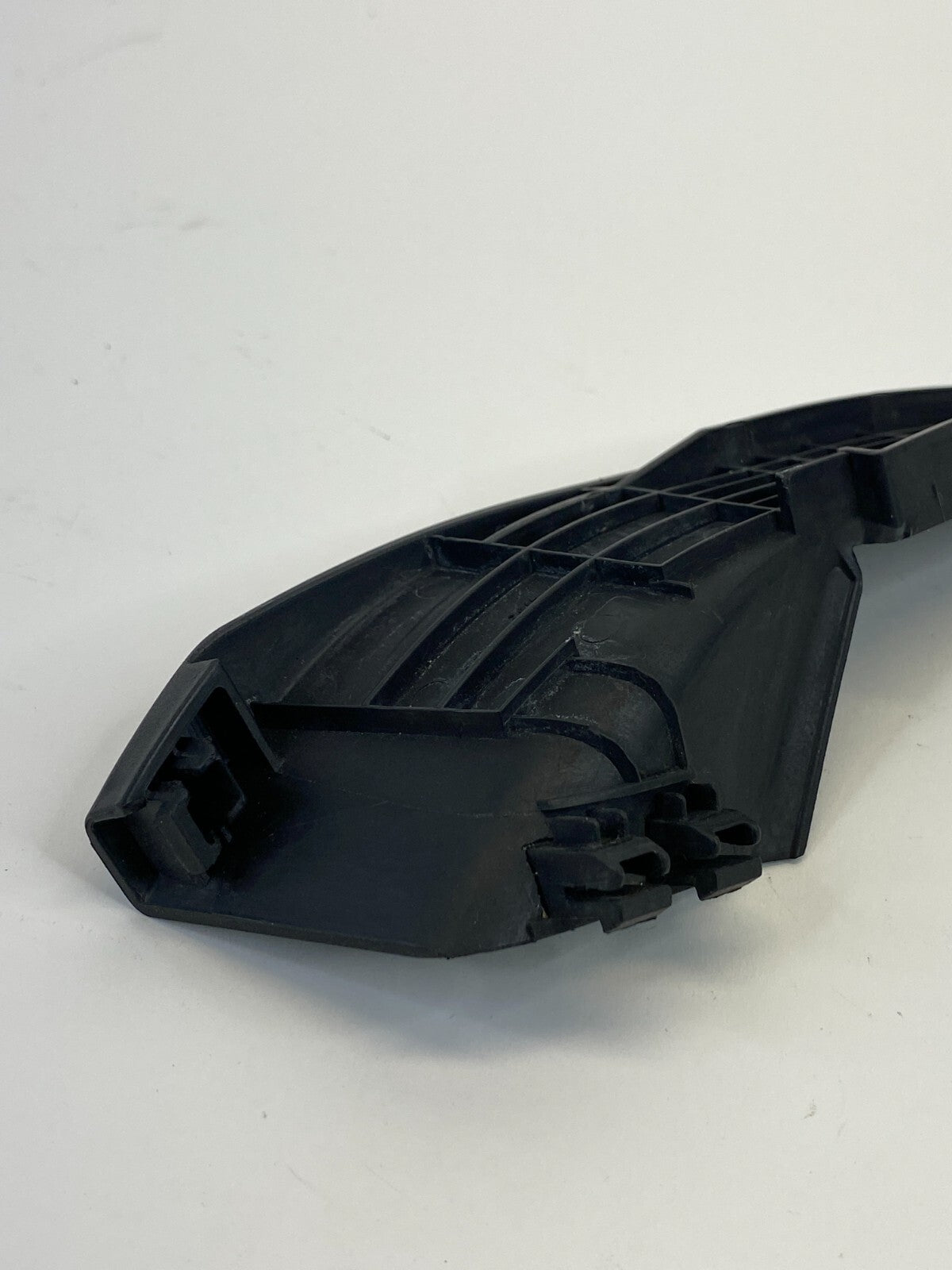 2013-2016 Hyundai Elantra GT Front Left Windshield Cowl Panel Cover Top Trim OEM