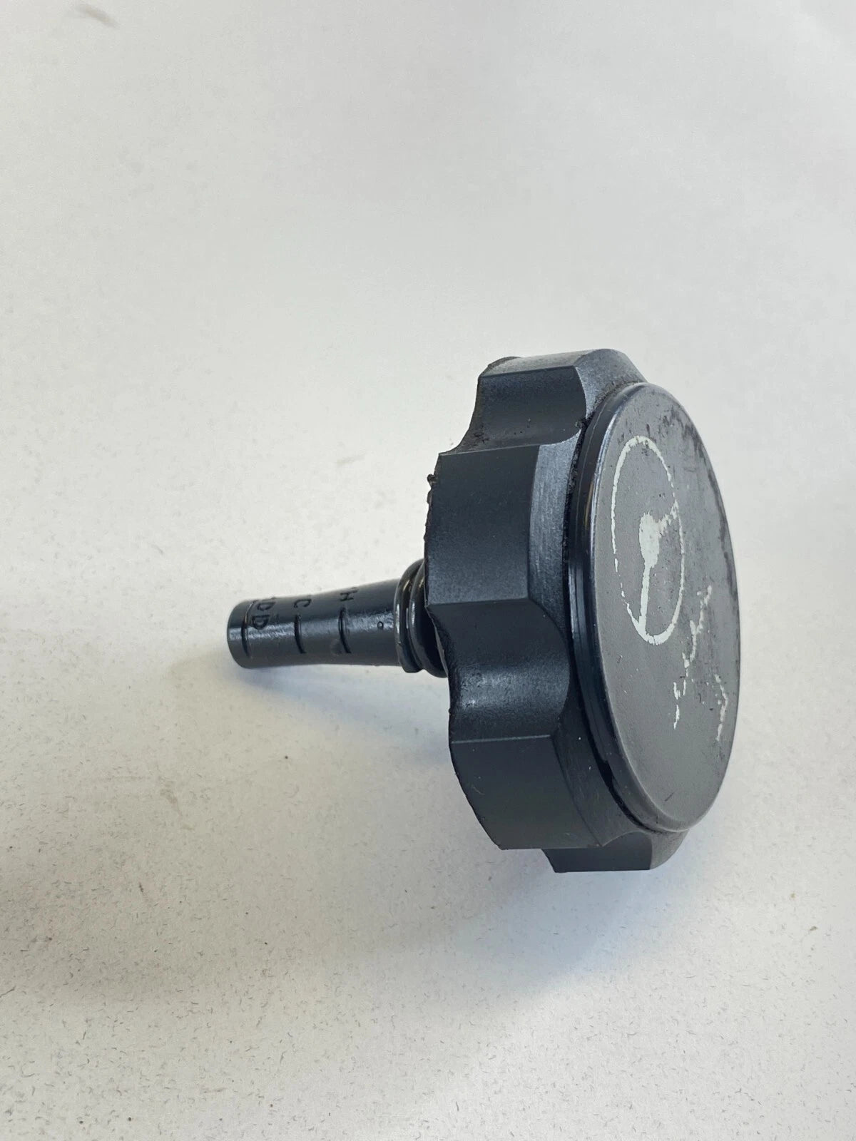 95-99 04 05 CHEVROLET MONTE CARLO POWER STEERING FLUID RESERVOIR COVER CAP LID