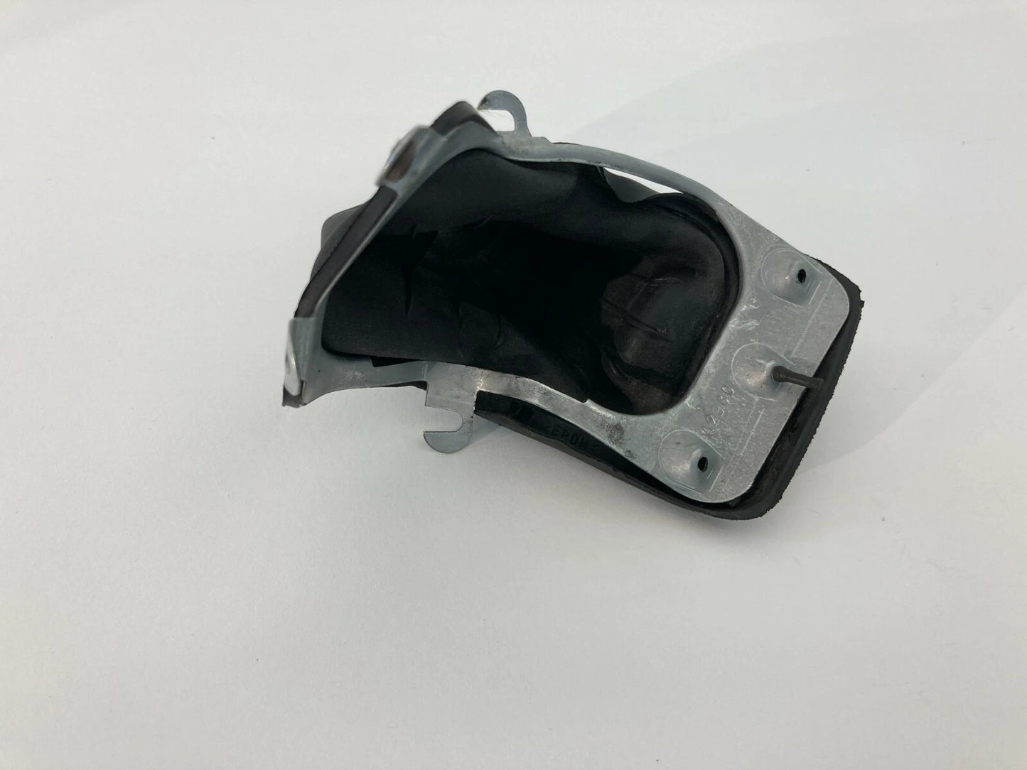 2001-2004 TOYOTA SEQUOIA FLOOR CONSOLE TRANSFER CASE BOOT COVER OEM