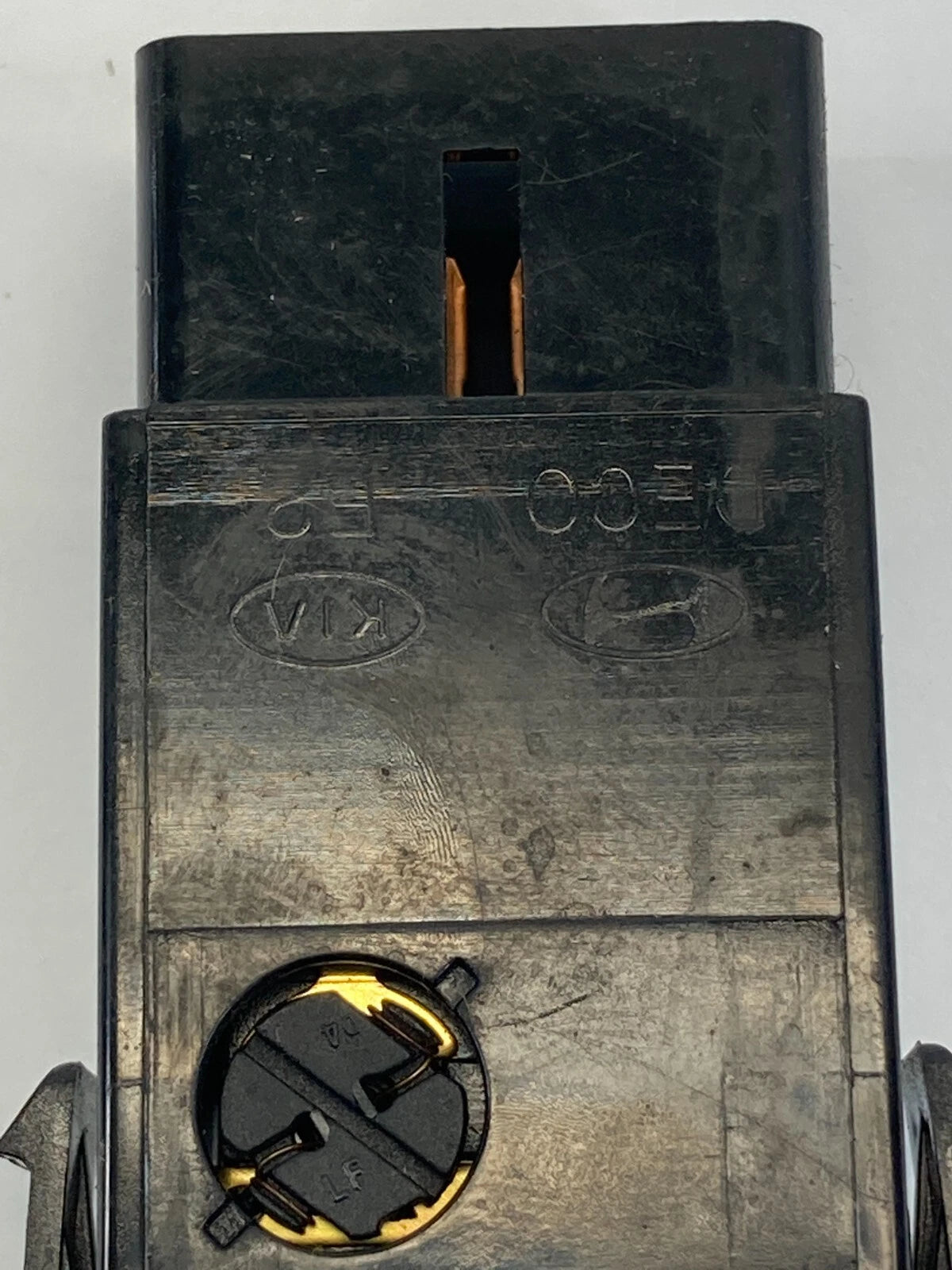 2006-2008 HYUNDAI SONATA DASH HAZARD WARNING LIGHT CONTROL SWITCH BUTTON OEM