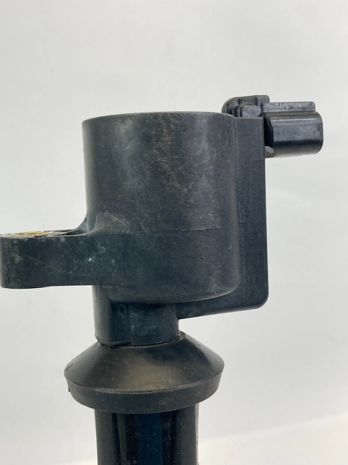 2003-2011 03-11 FORD FOCUS SE 2.0L A/T ENGINE IGNITION COIL IGNITER 4M5E12A366AA