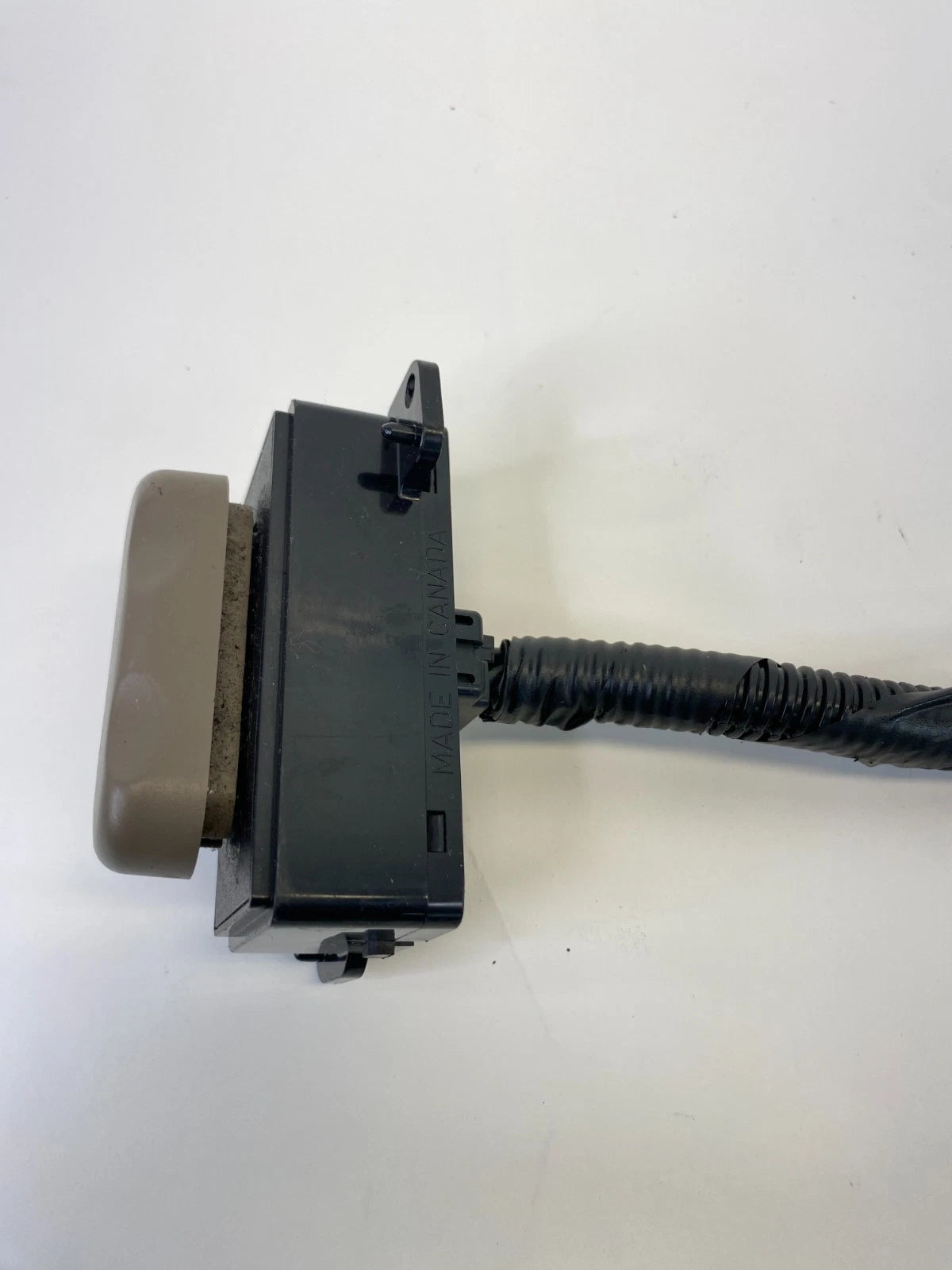 2002-2005 FORD EXPLORER FRONT LEFT OR RIGHT SIDE POWER SEAT ADJUSTMENT SWITCH
