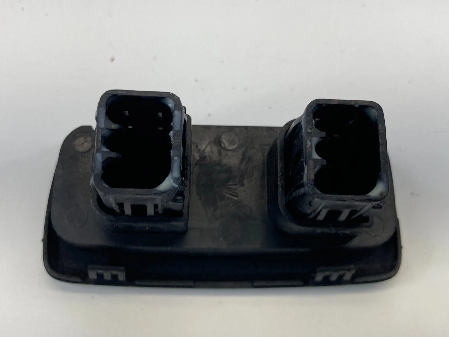 2005-2010 KIA SPORTAGE CENTER CONSOLE BLANK SWITCH COVER BEZEL TRIM OEM